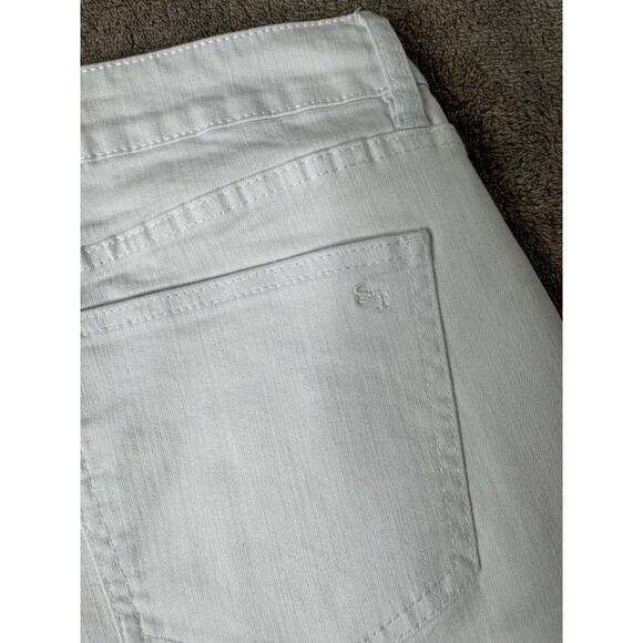 Southern TideHayes High Waisted Distressed White Denim Short,Strech,size 30 - Picture 14 of 15